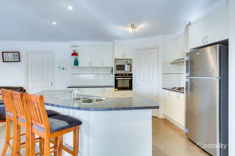 Property photo of 2 Davison Court Maddingley VIC 3340