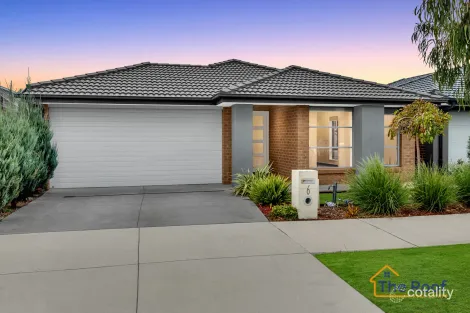 Property photo of 6 Thrive Avenue Mount Duneed VIC 3217