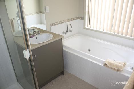 Property photo of 18 Fisher Square Horsham VIC 3400