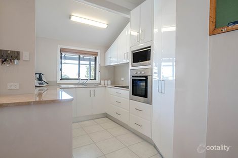 Property photo of 8 Warrior Street Belmont North NSW 2280