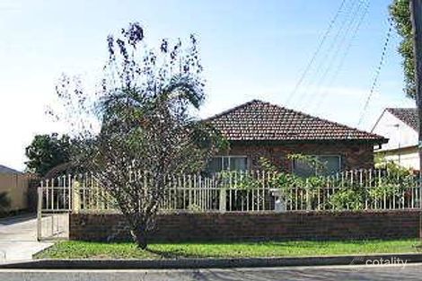 4 Hedges St, Fairfield, NSW 2165