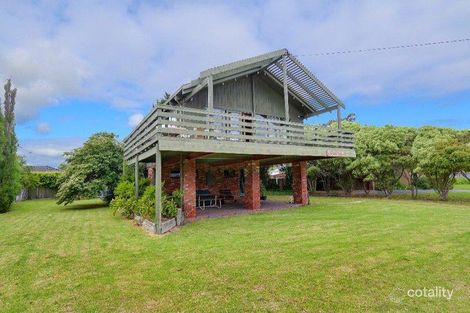 104 Seaview Ave, Safety Beach, VIC 3936