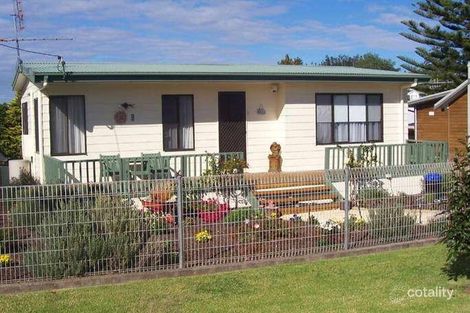 Property photo of 16 Wattle Crescent Batehaven NSW 2536