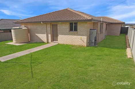 Property photo of 30 Vantage Circuit Cameron Park NSW 2285