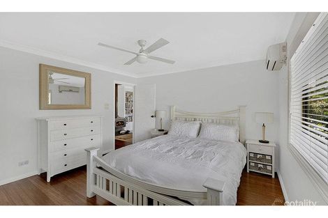 Property photo of 130 Lakedge Avenue Berkeley Vale NSW 2261