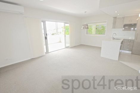 Property photo of 2/53 Hedley Avenue Nundah QLD 4012