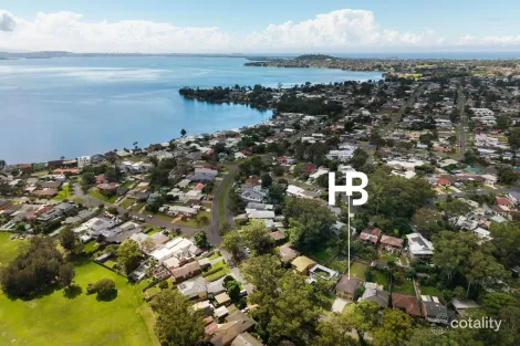 18 Bridge Ave, Oak Flats, NSW 2529