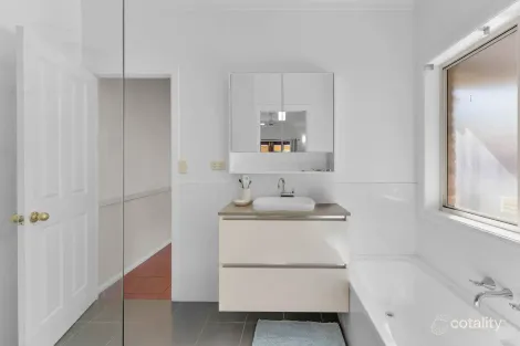 Property photo of 45 Centennial Way Forest Lake QLD 4078