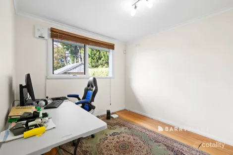 Property photo of 52 Sweet Gum Avenue Narre Warren VIC 3805