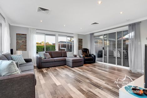 Property photo of 28 Palena Crescent St Clair NSW 2759