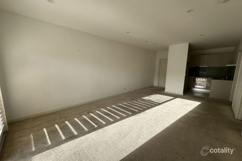 Property photo of 11/101-103 Orrong Crescent Caulfield North VIC 3161