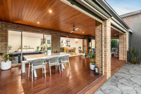 Property photo of 18 Treevalley Drive Doncaster East VIC 3109