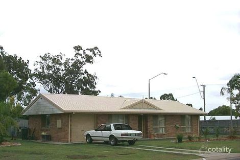 11 Rowe St, Norman Gardens, QLD 4701