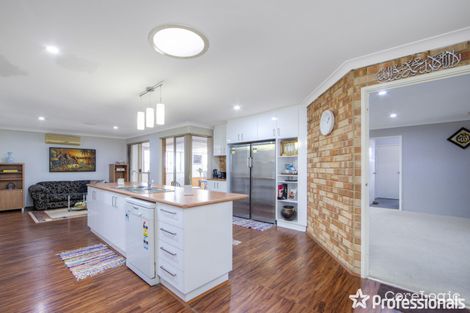 Property photo of 14 Hillside Road Mount Richon WA 6112