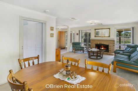 Property photo of 2 Bokissa Drive Frankston VIC 3199