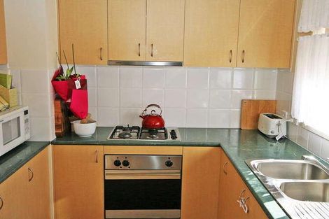 Property photo of 2 Yirribin Place Glenfield Park NSW 2650