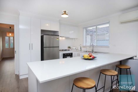 Property photo of 10 Otway Green Caroline Springs VIC 3023