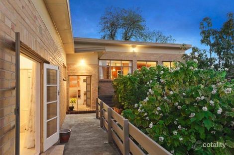 15 Yarravale Rd, Kew, VIC 3101