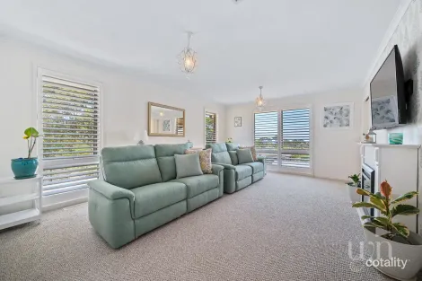 Property photo of 31 Waterview Drive Mount Martha VIC 3934