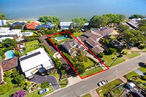 Property photo of 21 Robvic Avenue Kangaroo Point NSW 2224