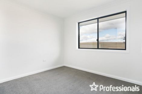 Property photo of 115 Graham Drive Kelso NSW 2795