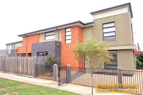 Property photo of 2 Royal Circuit Point Cook VIC 3030
