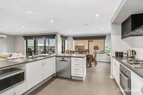 Property photo of 36 Dan Morgan Drive Cranbourne East VIC 3977