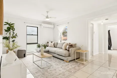 Property photo of 1 Scottsglade Road Christie Downs SA 5164