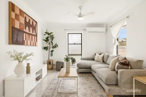 Property photo of 1 Scottsglade Road Christie Downs SA 5164