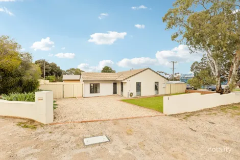 Property photo of 1 Scottsglade Road Christie Downs SA 5164
