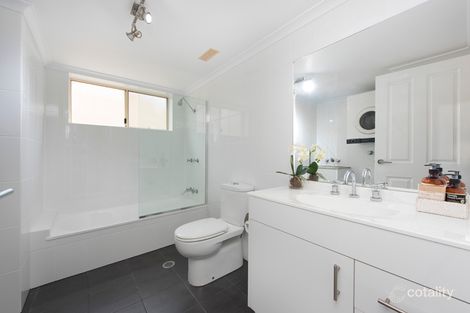 Property photo of 2/219 Moray Street New Farm QLD 4005