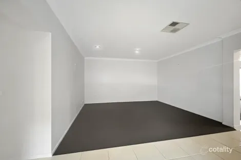 Property photo of 16 Misty Close Berwick VIC 3806