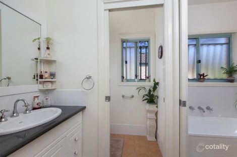 Property photo of 13 Darragh Drive Figtree NSW 2525