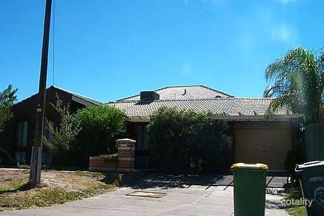 2 Lyal Ct, Thornlie, WA 6108