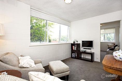 2/2-10 Mountain St, South Melbourne, VIC 3205