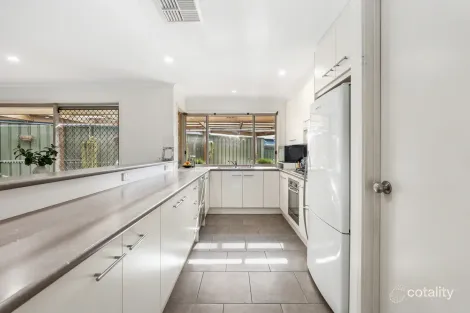 Property photo of 6A York Drive Flagstaff Hill SA 5159