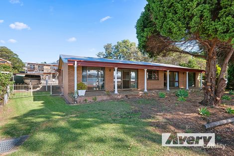 Property photo of 73 Middle Point Road Bolton Point NSW 2283