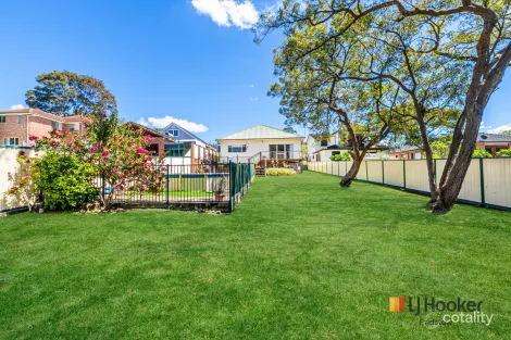 43 HYDRAE ST, REVESBY, NSW 2212