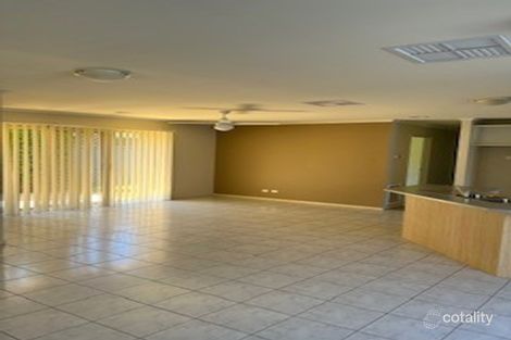 Property photo of 37 Stringy Bark Circuit Pakenham VIC 3810