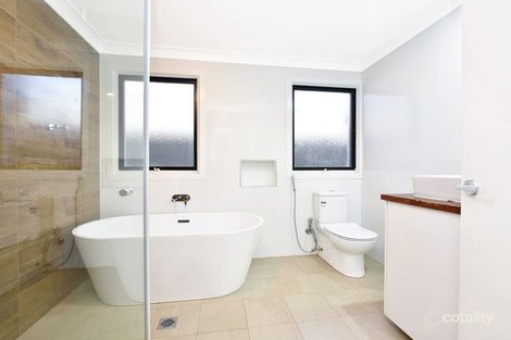 Property photo of 7 Keller Place Casula NSW 2170