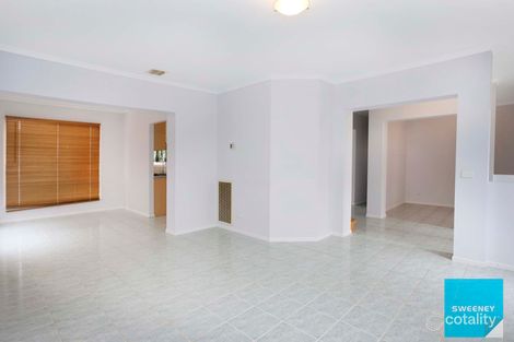 Property photo of 1 Amaroo Grove Burnside VIC 3023