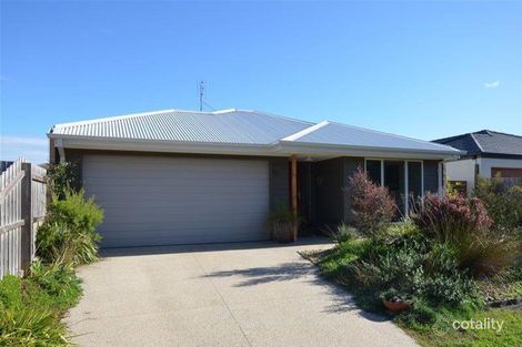 Property photo of 5 Honeyeater Circuit Inverloch VIC 3996