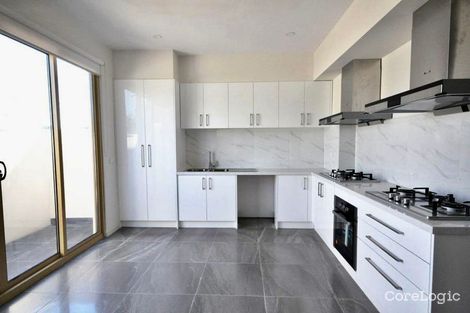 Property photo of 4/66 Thames Street Box Hill North VIC 3129