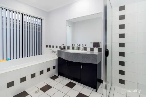 Property photo of 15 Links Crescent Joyner QLD 4500