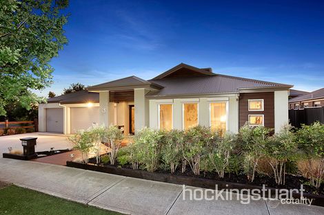 3 Minindee Rd, Manor Lakes, VIC 3024