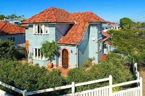 72 Lade St, Coorparoo, QLD 4151