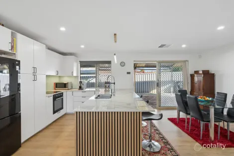 5 Kalix Elb, Merriwa, WA 6030
