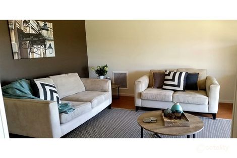 Property photo of 9 Eucalypt Close Cowra NSW 2794