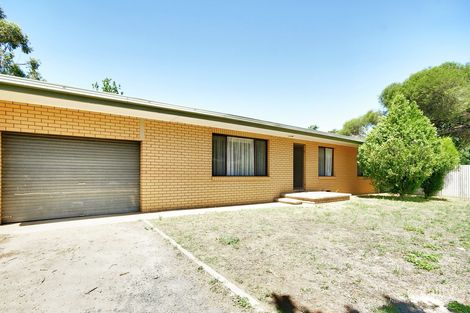 2/279 Victoria St, Deniliquin, NSW 2710