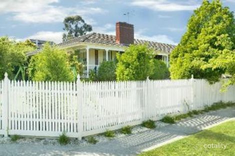 2 Hill View Pde, Templestowe Lower, VIC 3107